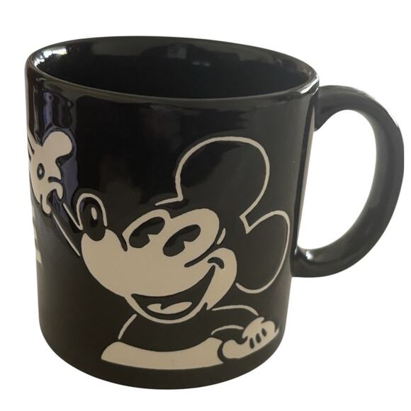 Vtg Disney Cartoon Mickey Mouse Coffee Mug Embossed Black and White 1980s 8oz - Picture 6 of 6